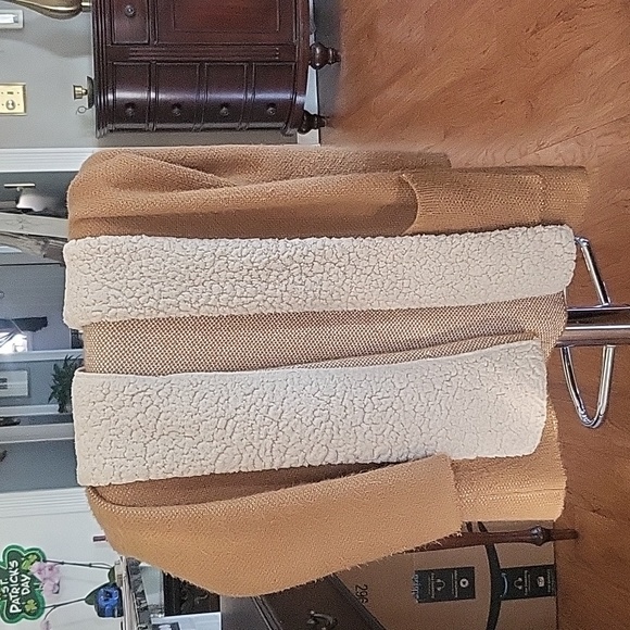 Jacket - Picture 3 of 3